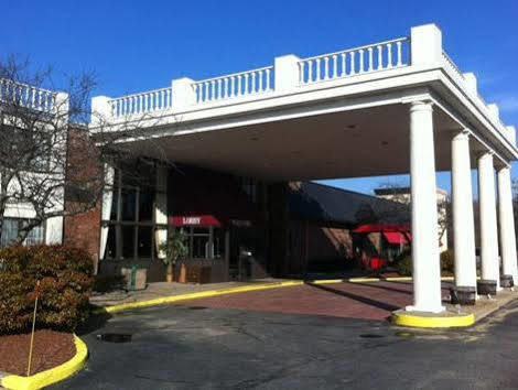 Ramada Mystic Hotel Exterior foto